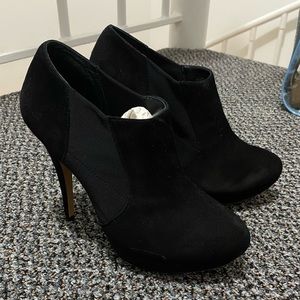 Vince Camuto suede heels.